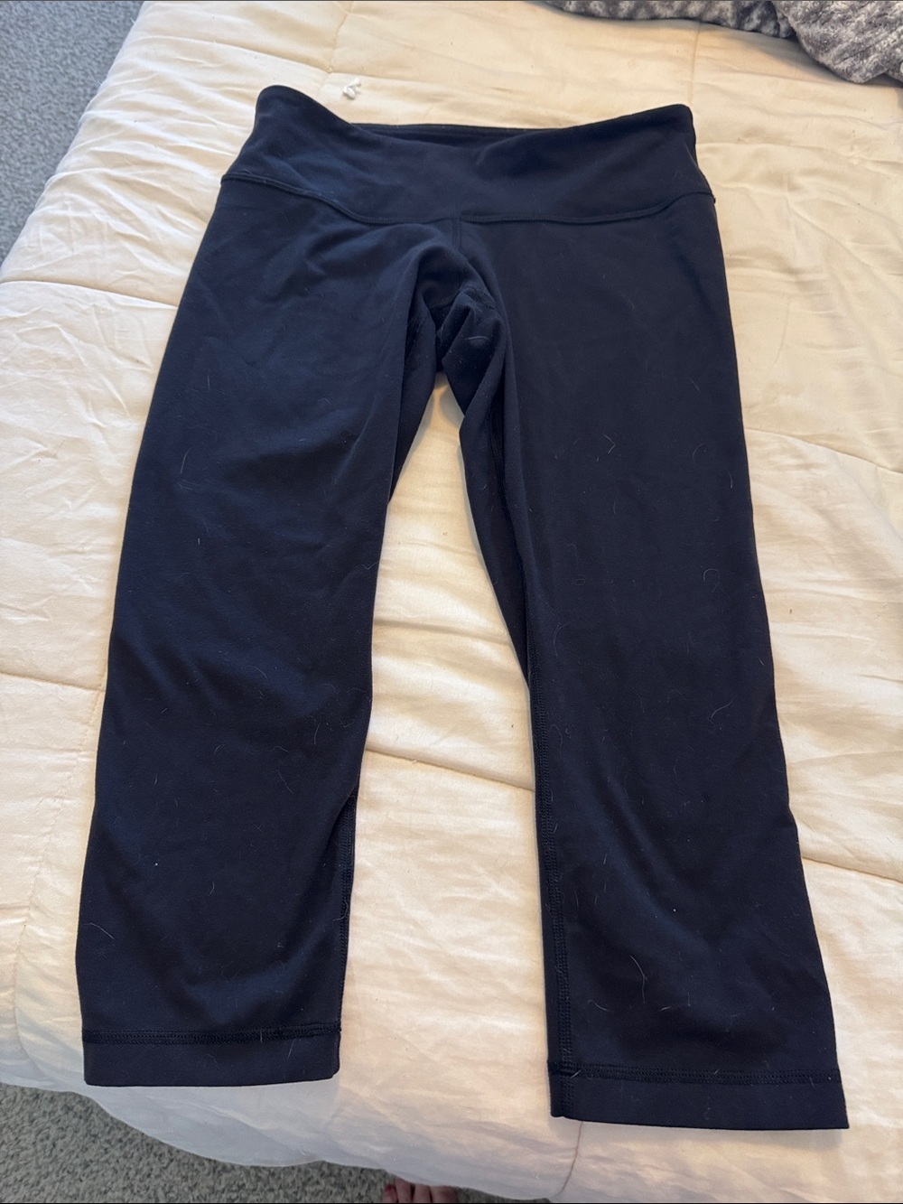 lululemon athletica Black womens Capri Leggings